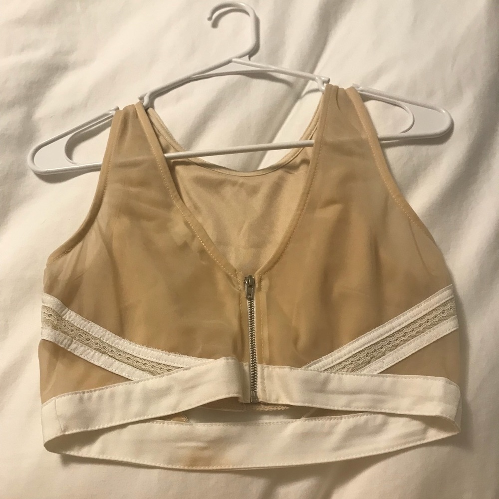 Croptop - Picture 3 of 3